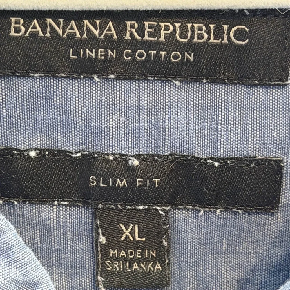 Banana Republic Casual Shirt Men's XL Blue Chambray Short Sleeve Button Up